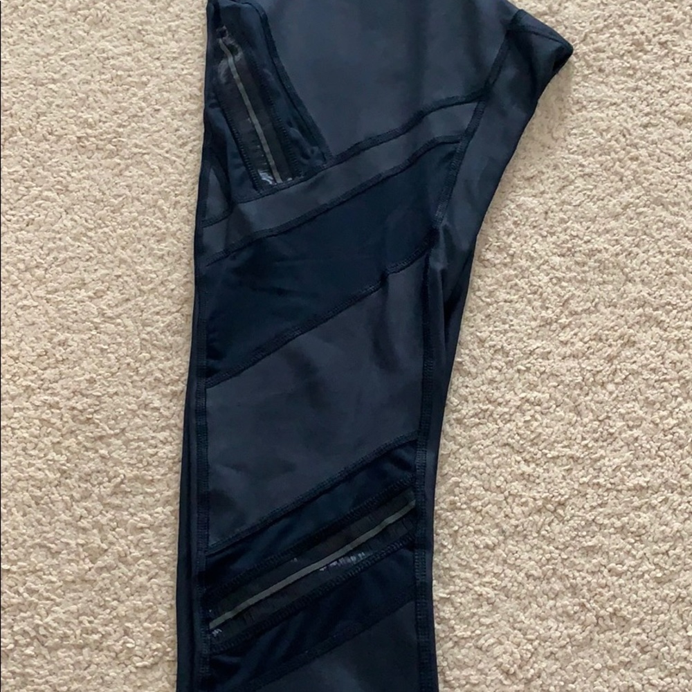 90 degree by Reflex yoga/workout Capri leggings
